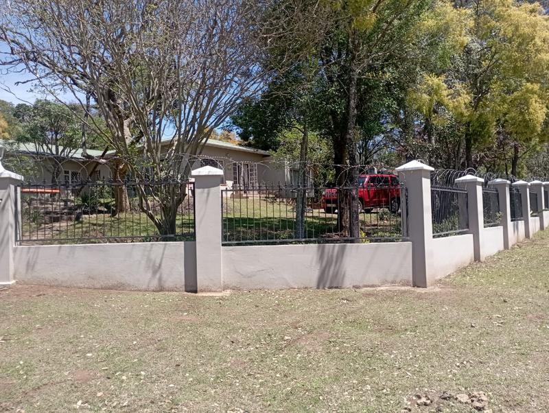 4 Bedroom Property for Sale in West Hill Eastern Cape